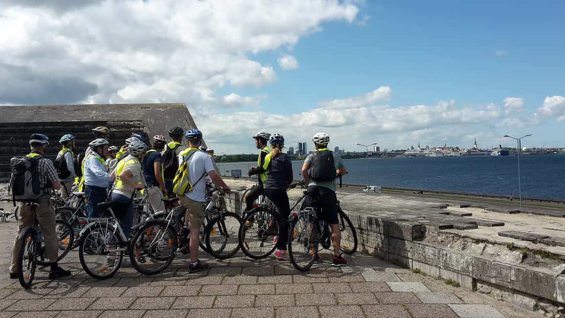 Bild Nr. 8 von Best of Tallinn 2-stündige Fahrradtour Aktivität in Tallinn, hochgeladen vom Anbieter