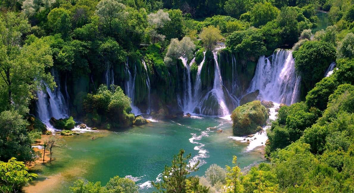 Immagine nº 2 di Da Dubrovnik: Escursione di un giorno a Mostar e alle cascate di Kravica attività a Cantone dell'Erzegovina-Narenta, caricata dal fornitore