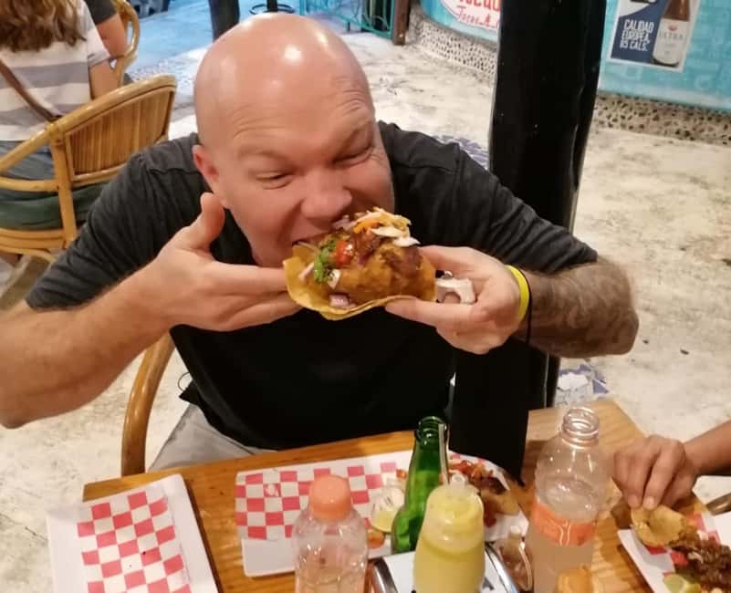 imagem n.1 de Cancun: Tour de Tacos Mexicanos com Prova de Tequila atividade em Cancún, carregada pelo fornecedor