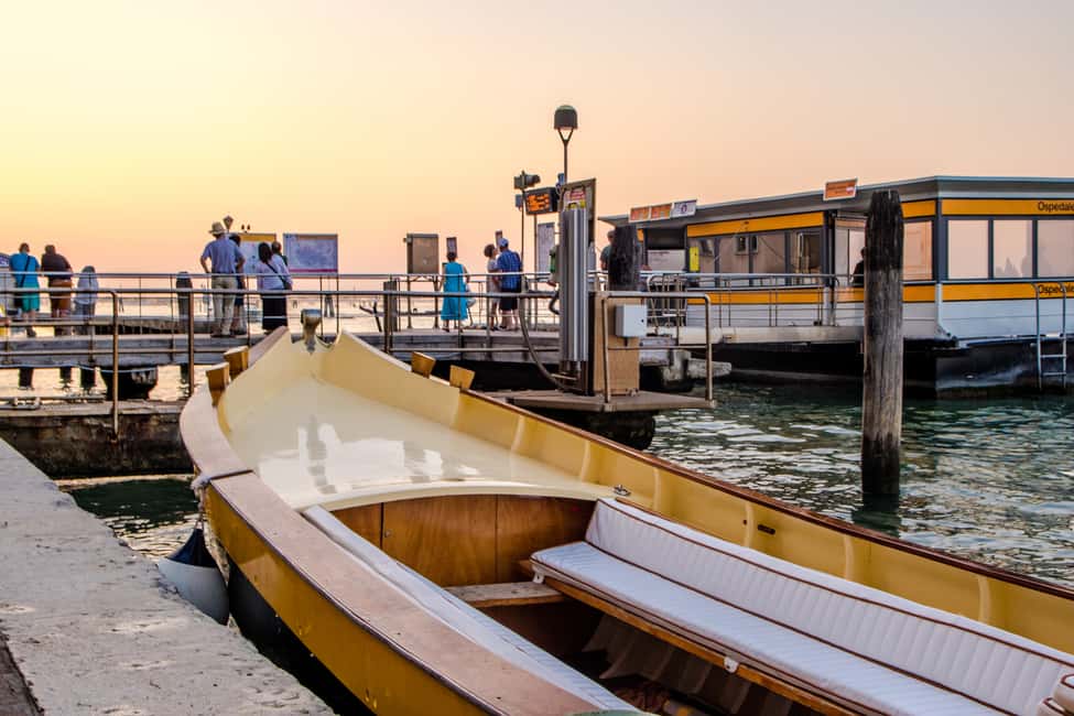 Immagine nº 5 di Venezia: Crociera al tramonto con una tipica barca veneziana attività a Venezia, caricata dal fornitore