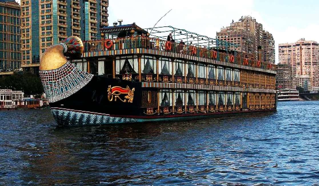 Immagine nº 2 di Il Cairo: Crociera con cena sul Nilo con intrattenimento attività a Egitto, caricata dal fornitore