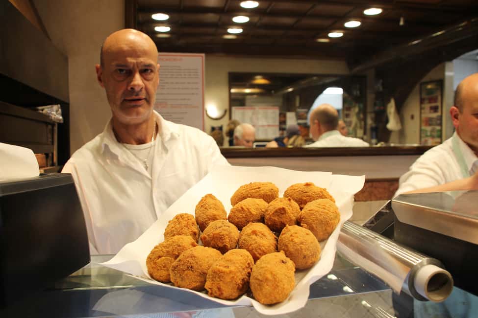 image n.2 of Rome: Food Tour and Wine Tasting in a Traditional Trattoria activity in Rome, uploaded by supplier