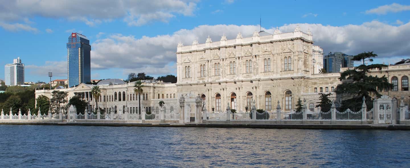imagem n.4 de Cruzeiro pelo Bósforo e excursão pelos dois continentes com guia local atividade em Istambul, carregada pelo fornecedor
