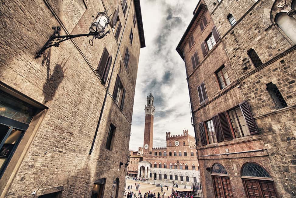 Immagine nº 6 di Da Firenze: Siena privata, San Gimignano + degustazione vini attività a Siena, caricata dal fornitore