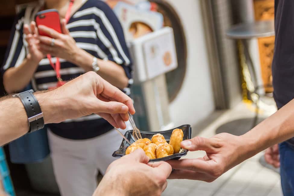 image n.6 of Kyoto: Nishiki Market Food Tour activity in Kyoto, uploaded by supplier