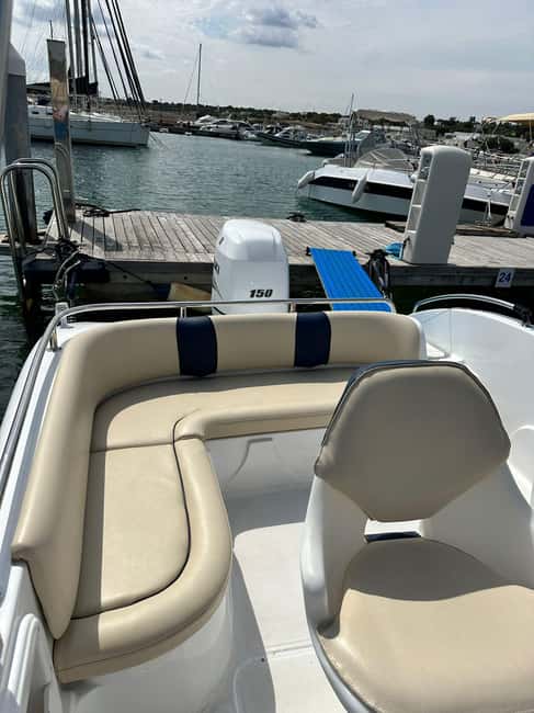 image n.4 of Polignano a Mare: Private Coastal Cruise with Prosecco activity in Polignano a Mare, uploaded by supplier