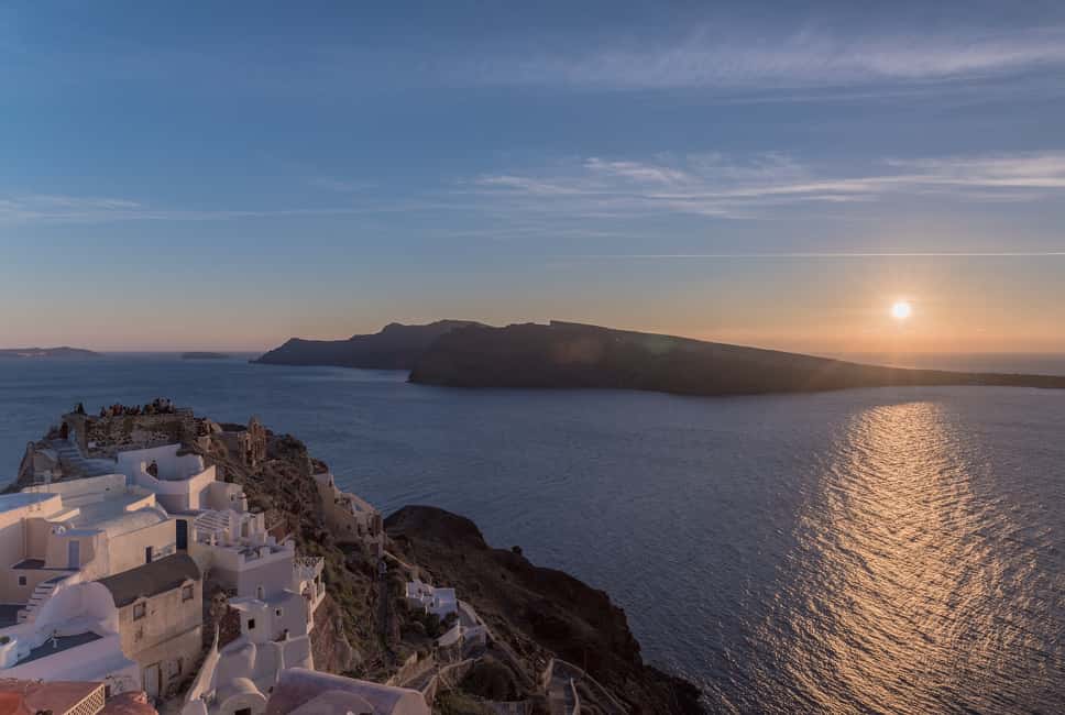 Immagine nº 2 di Dal porto di Rethymno: Tour di un giorno a Santorini attività a Fira, caricata dal fornitore