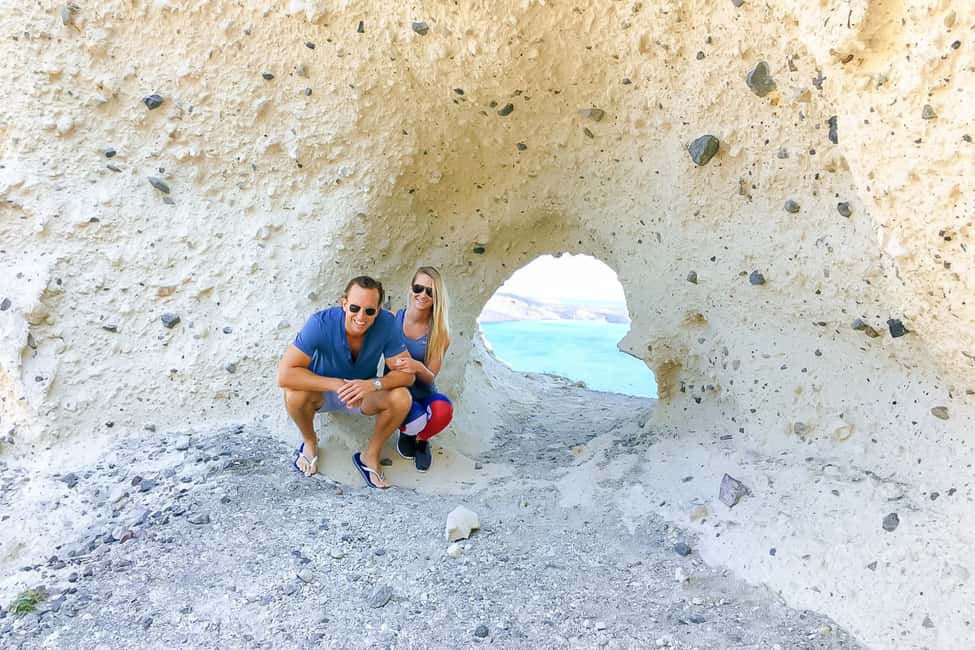 imagem n.10 de Santorini: Experiência privada de 6 horas no melhor de Santorini atividade em Cíclades, carregada pelo fornecedor