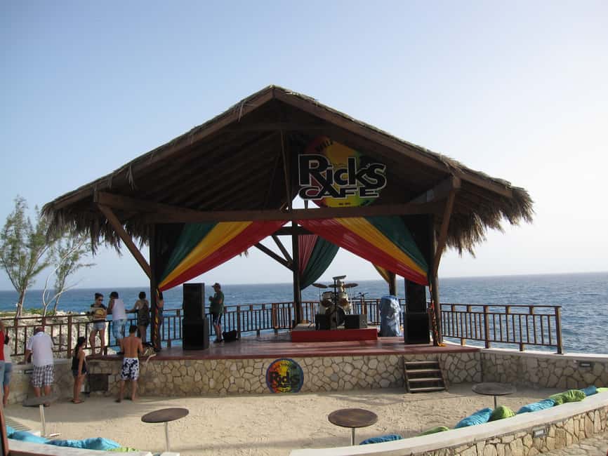 imagem n.2 de De Montego Bay: viagem de um dia a Negril e pôr do sol no Rick's Café atividade em Negril, carregada pelo fornecedor