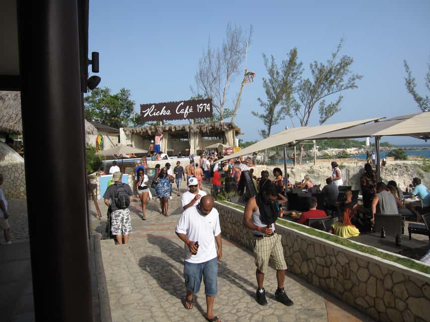 imagem n.3 de De Montego Bay: viagem de um dia a Negril e pôr do sol no Rick's Café atividade em Negril, carregada pelo fornecedor