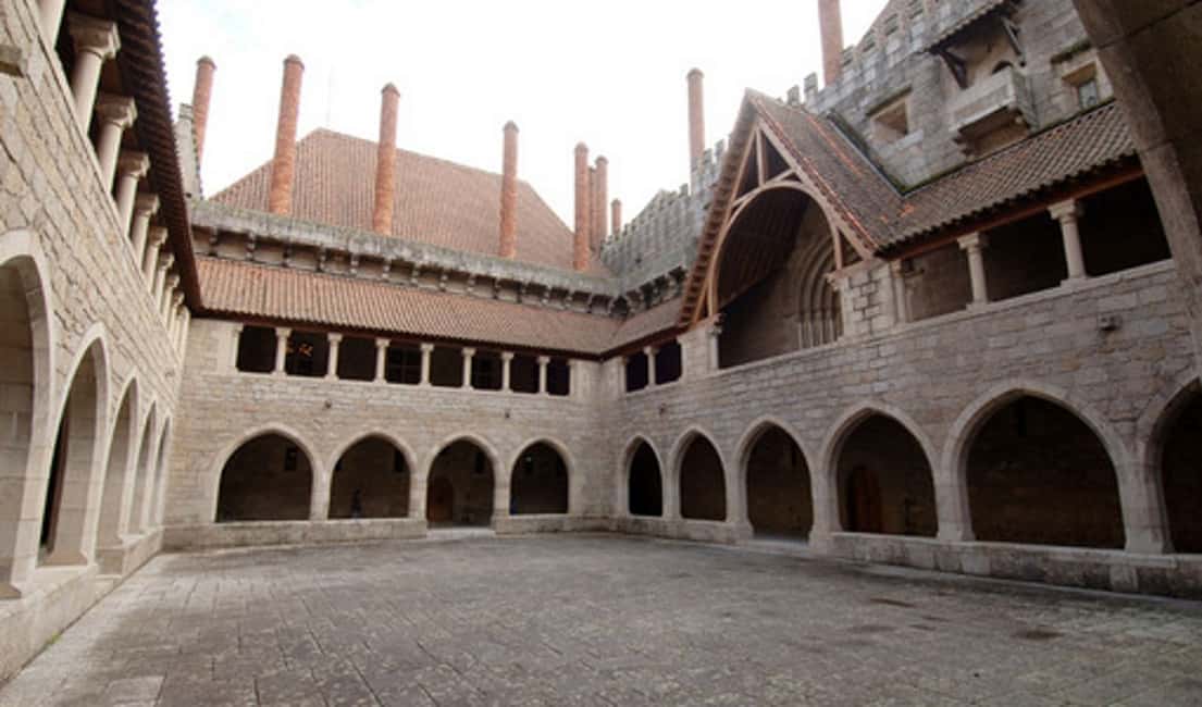 image n.5 of From Porto: Braga and Guimarães Day Trip with Lunch activity in Guimaraes, uploaded by supplier