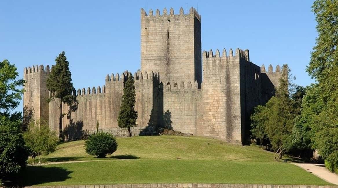 image n.10 of From Porto: Braga and Guimarães Day Trip with Lunch activity in Guimaraes, uploaded by supplier