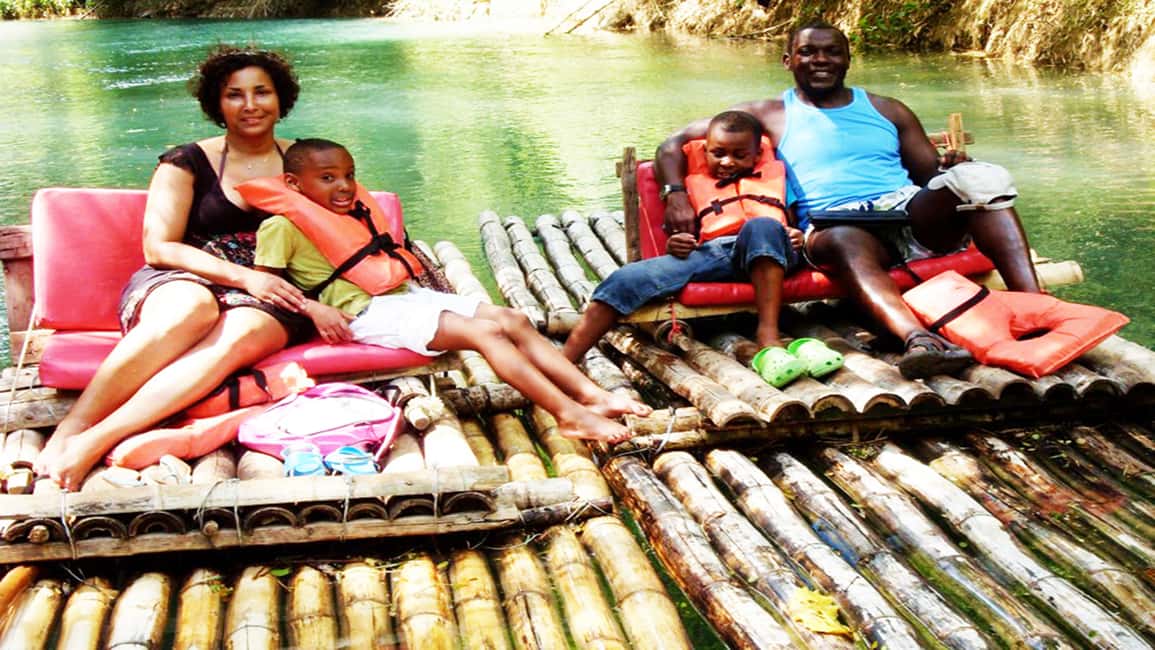 imagem n.3 de Martha Brae River Rafting Viagem privada atividade em Montego Bay, carregada pelo fornecedor