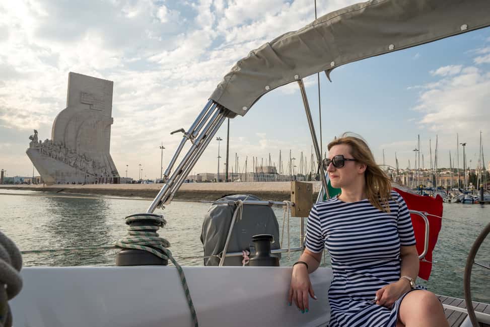 image n.3 of Lisbon: Private Sunset Cruise on the Tagus River with Drink activity in Lisbon, uploaded by supplier