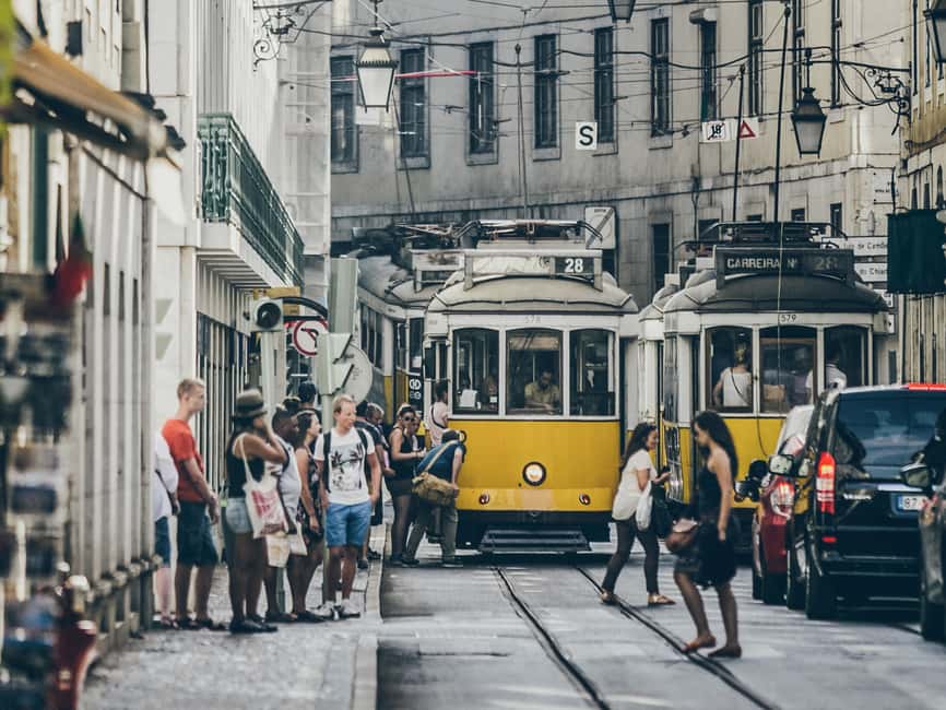 image n.3 of Porto: Private Transfer Between Porto City and Lisbon City activity in Porto, uploaded by supplier