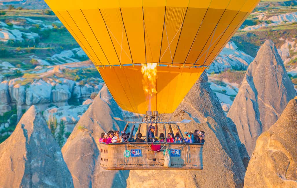 image n.5 of Hot Air Balloon, Best of Red and Green Guided 1-Day Tour activity in Göreme, uploaded by supplier