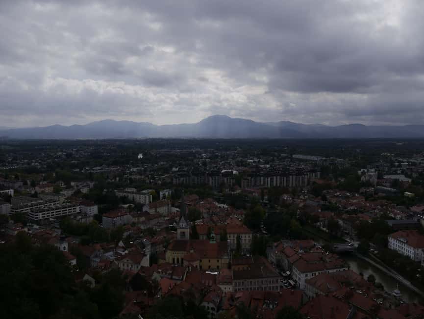 Immagine nº 6 di Da Zagabria: Grotte di Postumia, Lago di Bled e Lubiana - Privato attività a Bled, caricata dal fornitore