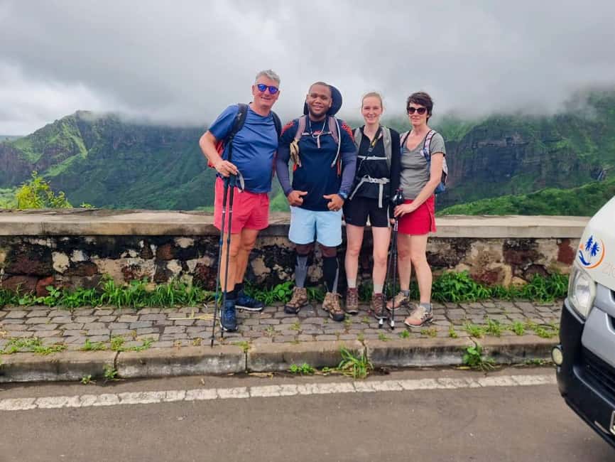 imagem n.3 de Ilha de Santiago : Caminhada Serra Malagueta +Principal +Hortelão atividade em Ilha de Santiago, Cabo Verde, carregada pelo fornecedor