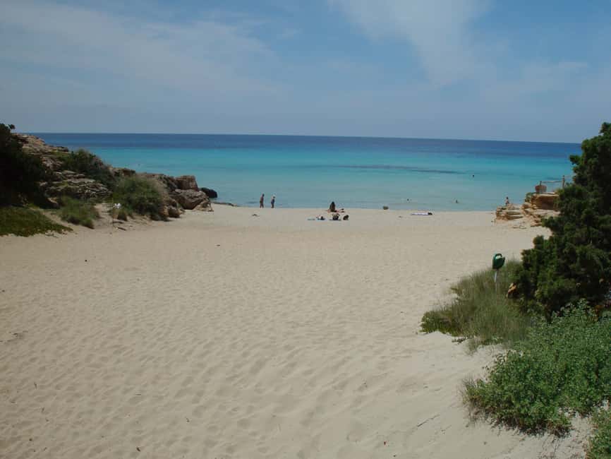 Image N°10 de IBIZA : Croisière guidée à Es Vedrá activité à Sant Josep de sa Talaia, publiée par le prestataire