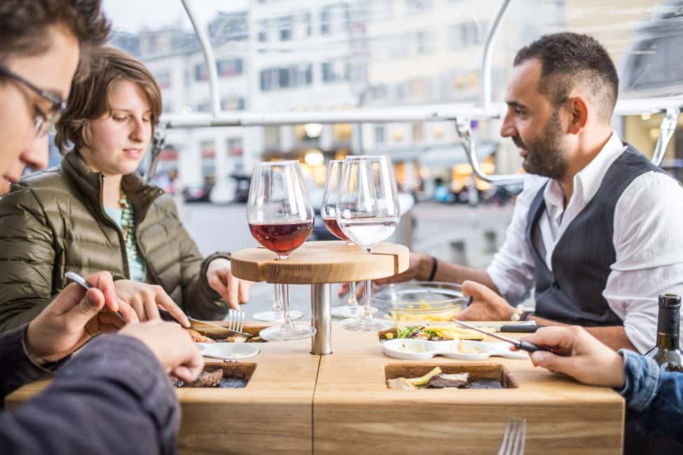 Image N°2 de Zurich : Excursion en eTukTuk avec barbecue aux pierres chaudes activité à Zurich, publiée par le prestataire