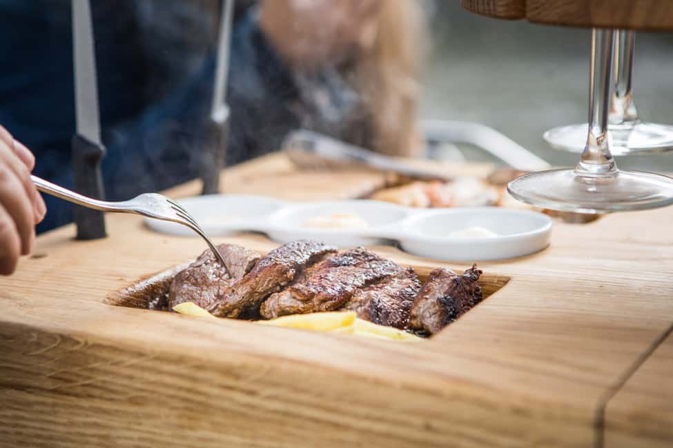 Image N°3 de Zurich : Excursion en eTukTuk avec barbecue aux pierres chaudes activité à Zurich, publiée par le prestataire