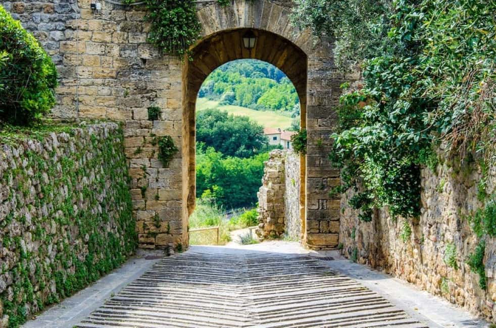 Immagine nº 3 di Tour del Chianti Brunch: Pranzo e degustazione di vini attività a Monteriggioni, caricata dal fornitore