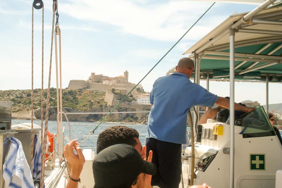 Image N°8 de IBIZA : Excursion en catamaran à illetas 4h activité à Îles Baléares, publiée par le prestataire