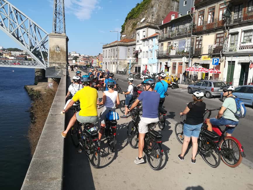 image n.8 of Porto: City Highlights 3-Hour Guided Electric Bike Tour activity in Foz do Douro, uploaded by supplier