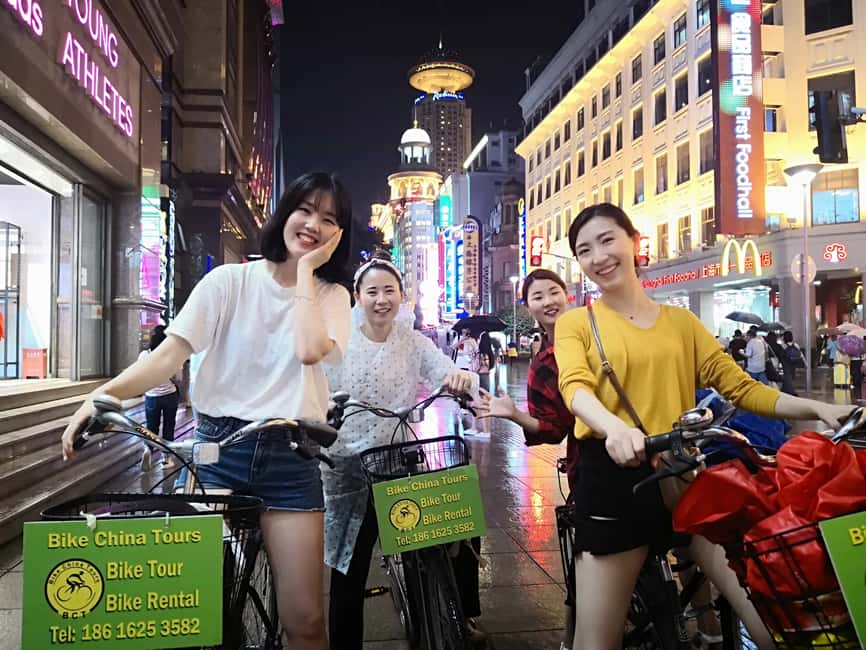 Image N°3 de Shanghai : 4 heures d'aventure dans la vie nocturne et de dégustation à vélo activité à Shanghaï, publiée par le prestataire