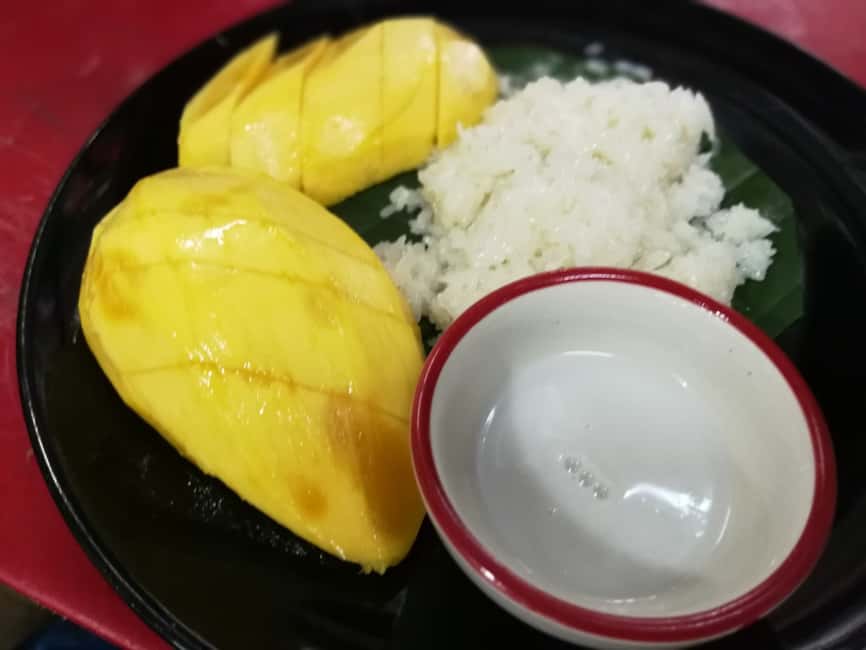 Immagine nº 8 di Da Bangkok: Tour privato del Parco Erawan e dell'alimentazione degli elefanti attività a Kanchanaburi, caricata dal fornitore