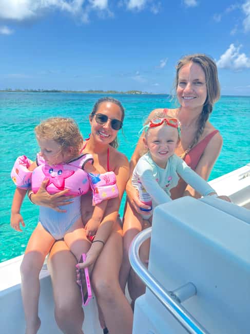 image n.11 of Nassau: 4-Island Tour Swimming Pigs, turtles, snorkeling activity in New Providence, uploaded by supplier