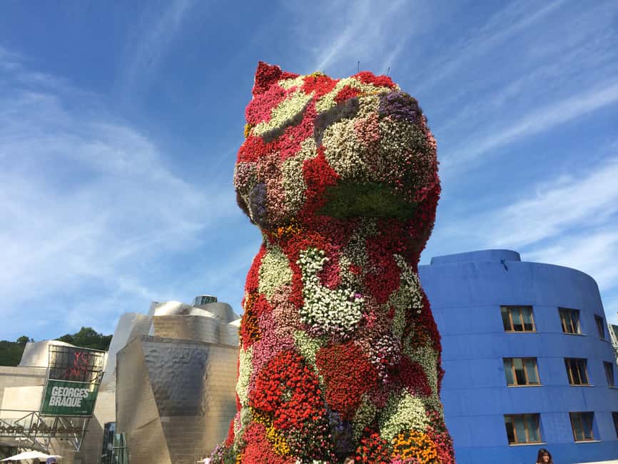 image n.3 of Bilbao: Guggenheim Museum Private Guided Visit activity in Bilbao, uploaded by supplier