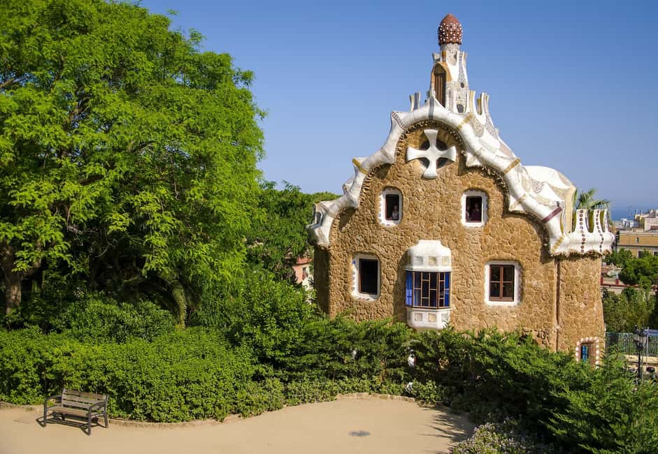 imagem n.3 de Barcelona: Visita guiada ao Parque Güell atividade em Barcelona, carregada pelo fornecedor