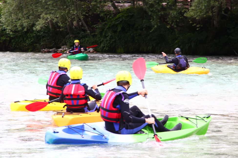 imagem n.5 de Soča: Experiência de caiaque no rio Soča com fotos atividade em Eslovênia Central, carregada pelo fornecedor