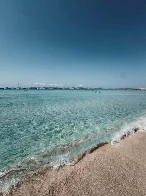 image n.29 of San Antonio: Es Vedrà, Formentera Tour with Food & Drinks activity in Sant Josep de sa Talaia, uploaded by supplier