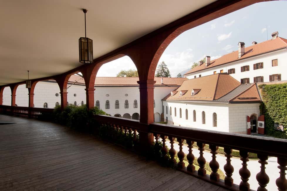 imagem n.11 de Innsbruck: Ingressos para o Schloss Ambras atividade em Innsbruck, carregada pelo fornecedor