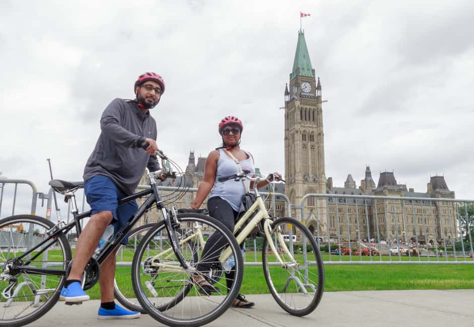 imagem n.1 de Ottawa: Aluguer de bicicletas de 4 ou 8 horas com tour guiado atividade em Ottawa, carregada pelo fornecedor