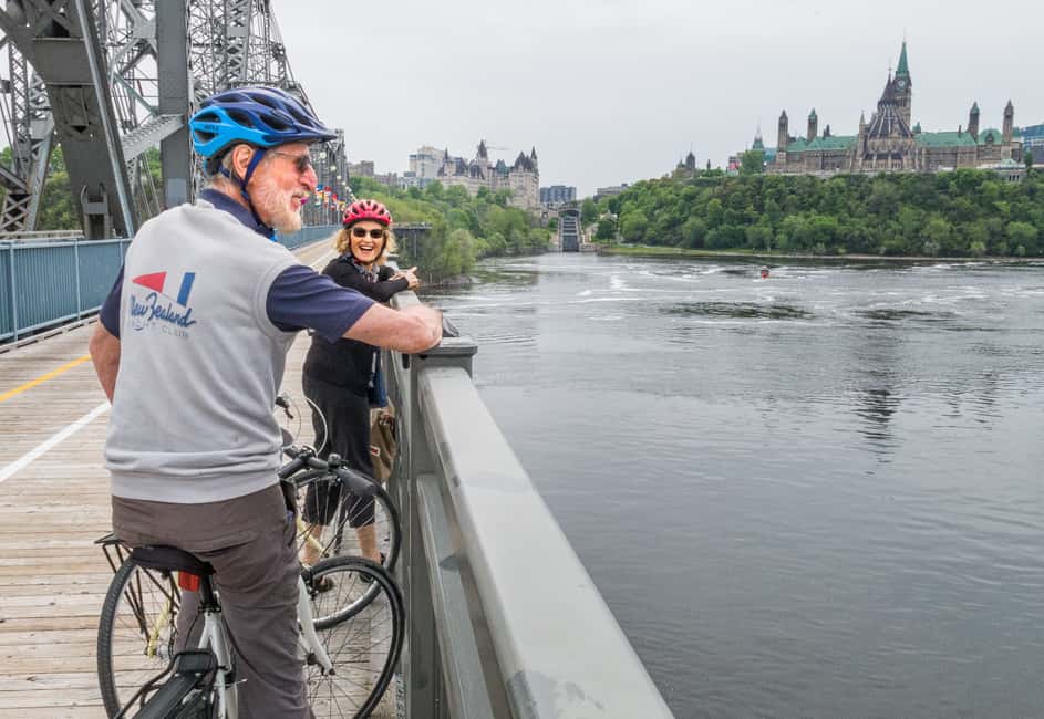 imagem n.3 de Ottawa: Aluguer de bicicletas de 4 ou 8 horas com tour guiado atividade em Ottawa, carregada pelo fornecedor