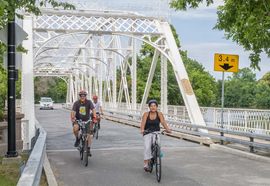 imagem n.4 de Ottawa: Aluguer de bicicletas de 4 ou 8 horas com tour guiado atividade em Ottawa, carregada pelo fornecedor