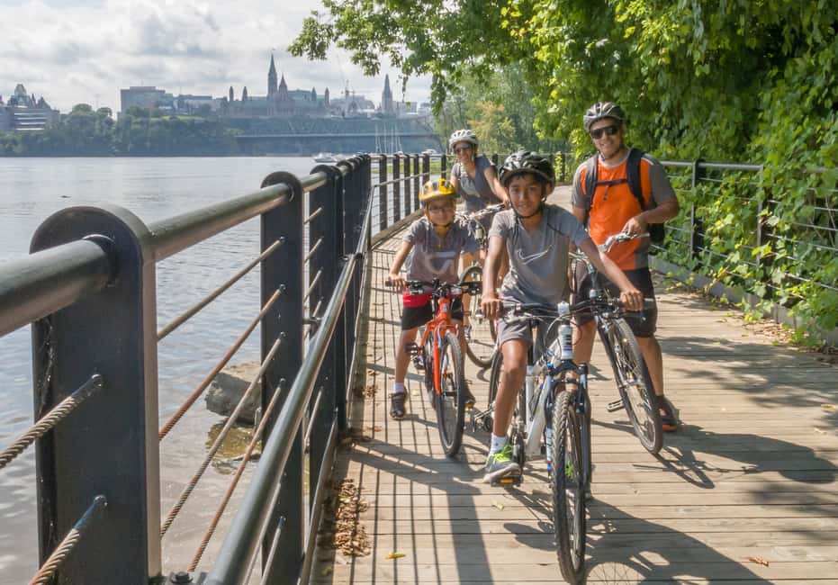 imagem n.5 de Ottawa: Aluguer de bicicletas de 4 ou 8 horas com tour guiado atividade em Ottawa, carregada pelo fornecedor