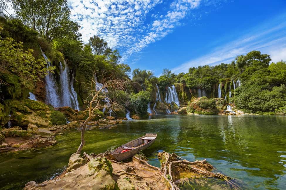 Immagine nº 2 di Da Dubrovnik: Tour privato di Mostar e delle cascate di Kravice attività a Bosnia Erzegovina, caricata dal fornitore