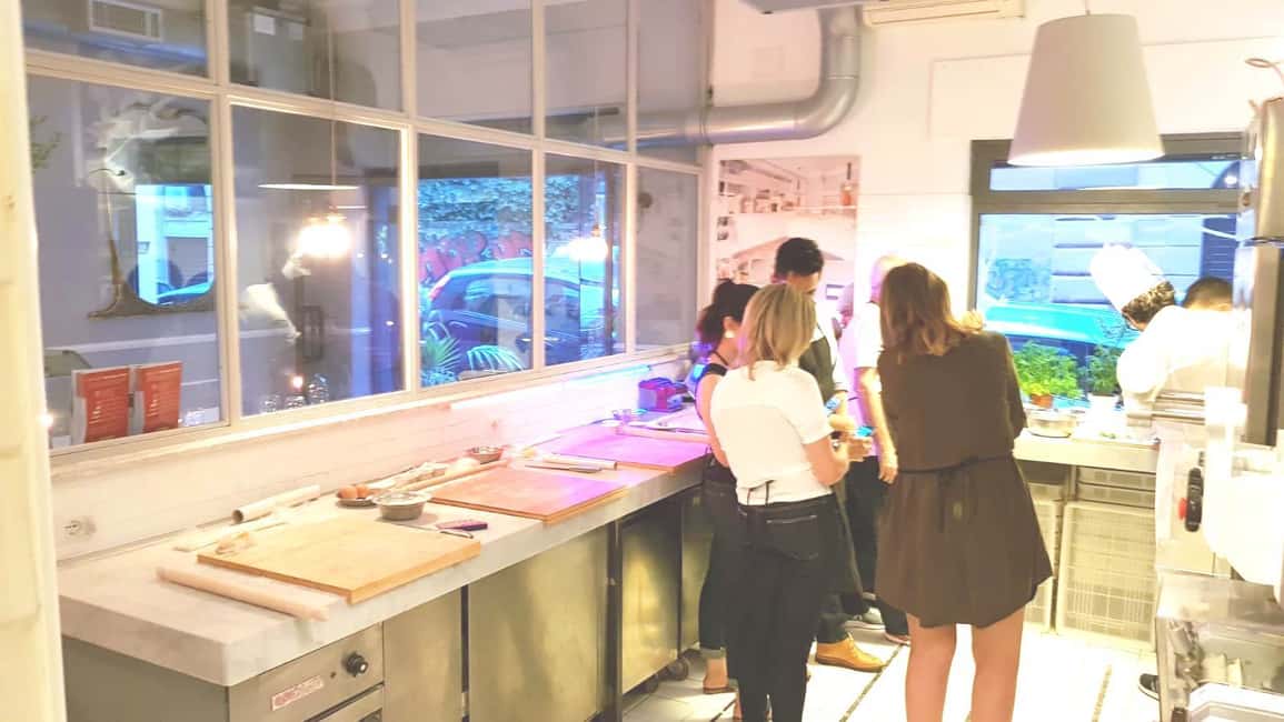 Image N°5 de Rome : Cours de cuisine de pâtes dans un laboratoire professionnel de pâtes activité à Rome, publiée par le prestataire