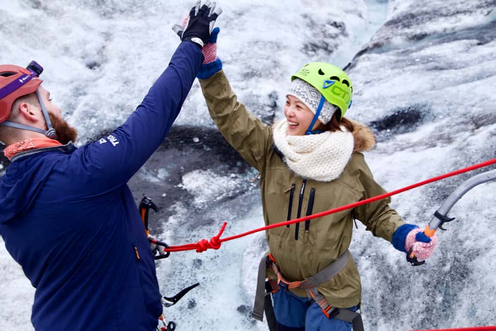 Image N°1 de Parc national de Skaftafell : Escalade et randonnée sur la glace du Falljokull activité à Norðurland eystra, publiée par le prestataire
