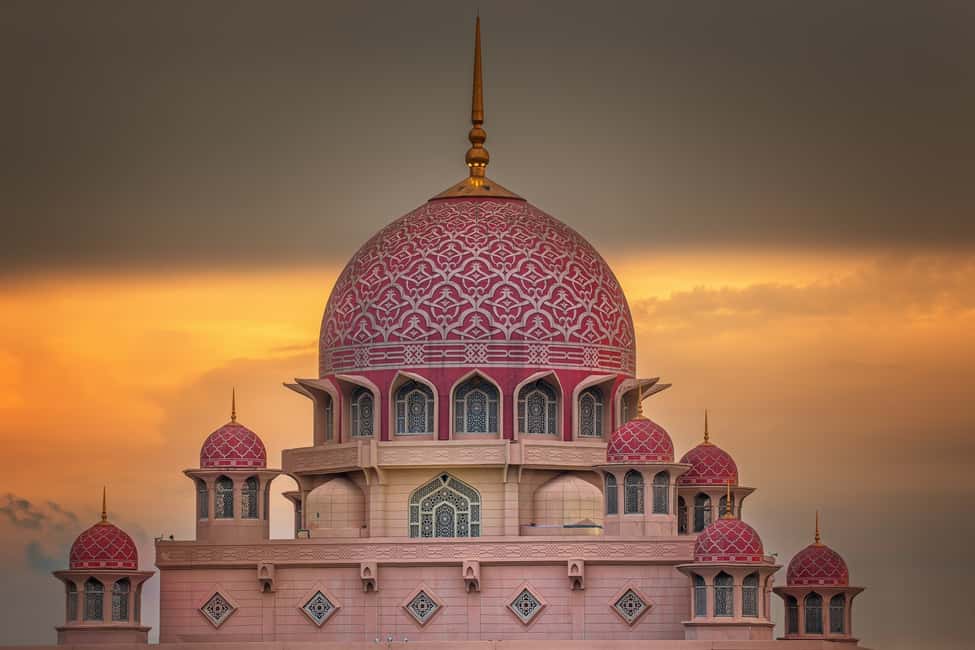 image n.6 of Kuala Lumpur: Putrajaya Tour with Traditional Boat Cruise activity in Putrajaya, uploaded by supplier