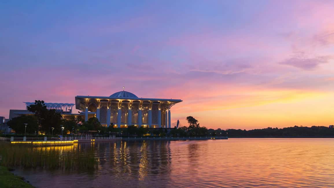 image n.3 of Kuala Lumpur: Putrajaya Tour with Traditional Boat Cruise activity in Putrajaya, uploaded by supplier