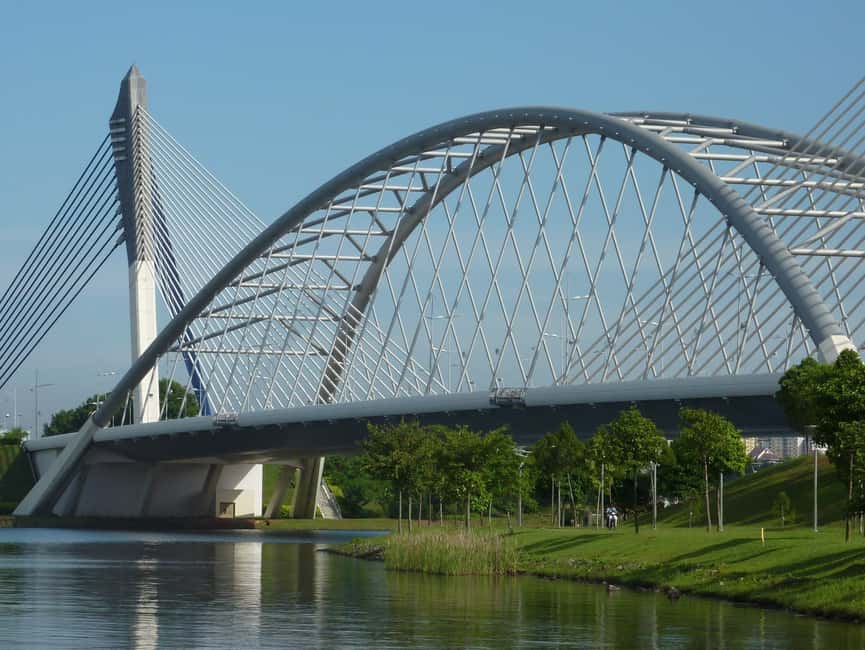 image n.11 of Kuala Lumpur: Putrajaya Tour with Traditional Boat Cruise activity in Putrajaya, uploaded by supplier