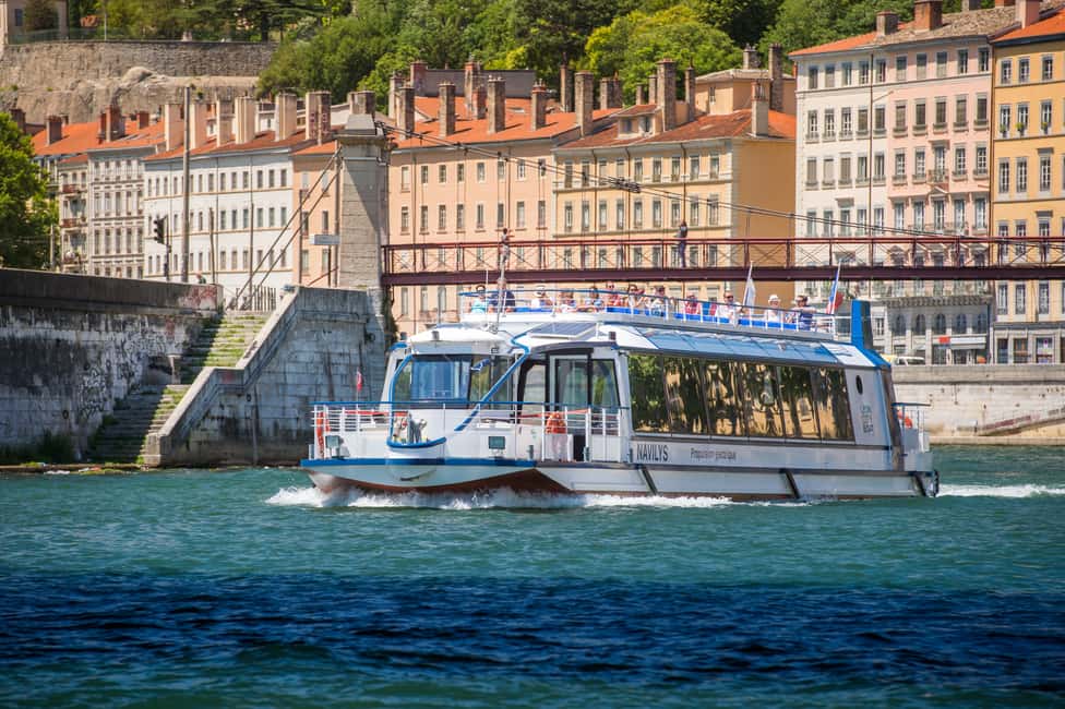 Image N°5 de Lyon : Croisière touristique guidée activité à Lyon, publiée par le prestataire