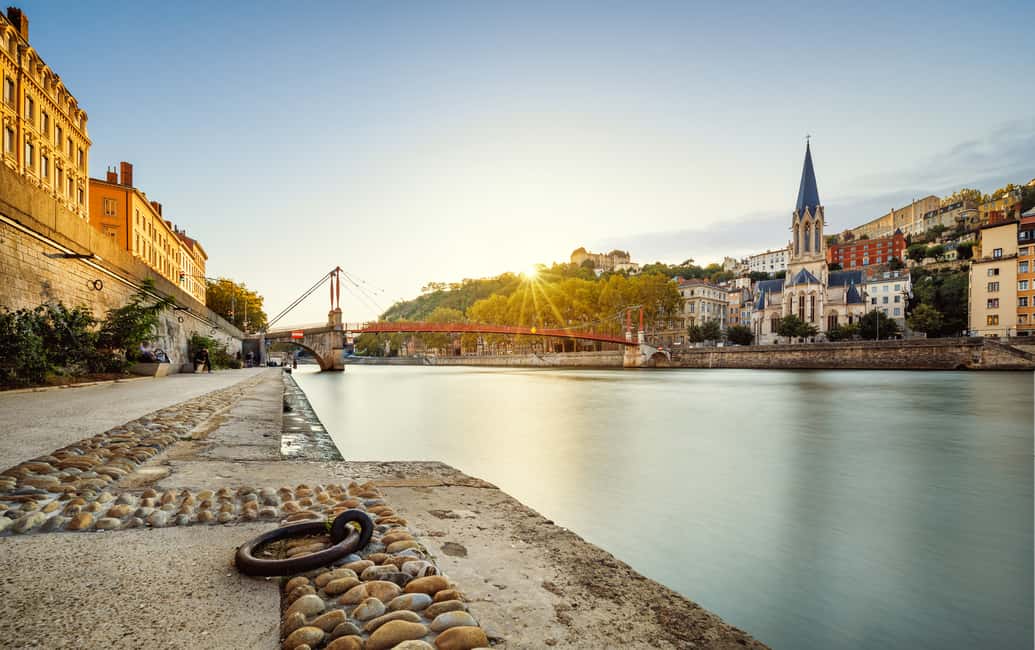 Image N°4 de Lyon : Croisière touristique guidée activité à Lyon, publiée par le prestataire