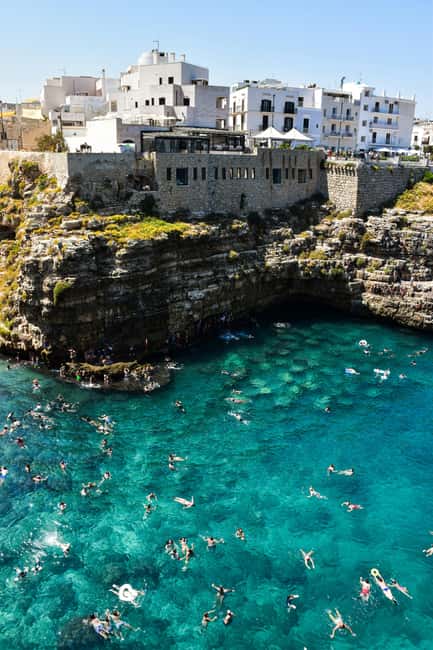 image n.10 of Polignano a Mare: Street Food Tour with Tastings and Wine activity in Polignano a Mare, uploaded by supplier