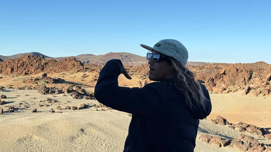 image n.6 of Tenerife: Teide Sunset Adventure with Picnic & Stargazing activity in Santa Cruz de Tenerife, uploaded by supplier